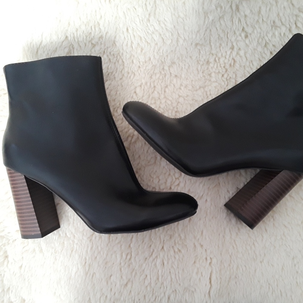 Moreno ankle length bootie